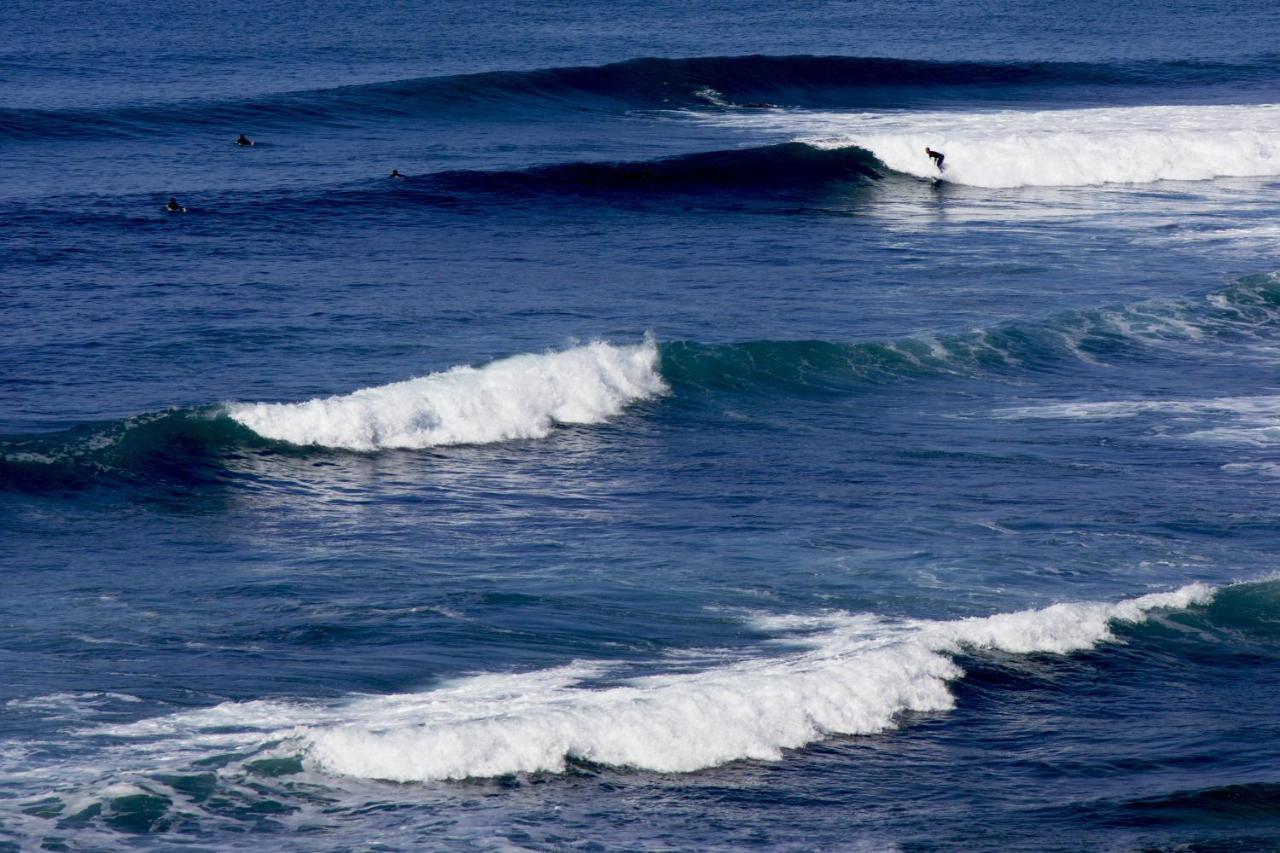Gig Capsule Hostel Ericeira Luaran gambar