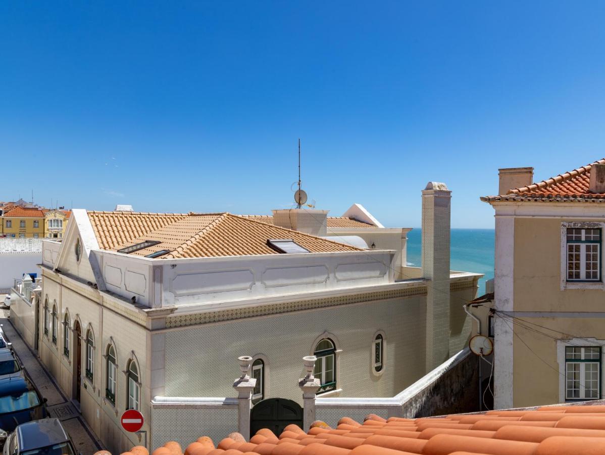 Gig Capsule Hostel Ericeira Luaran gambar